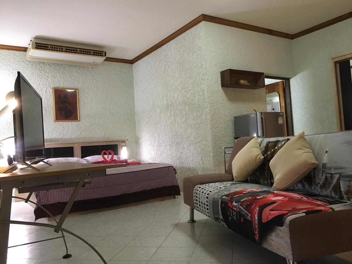 Peaceful Homestay Rawai Exterior photo